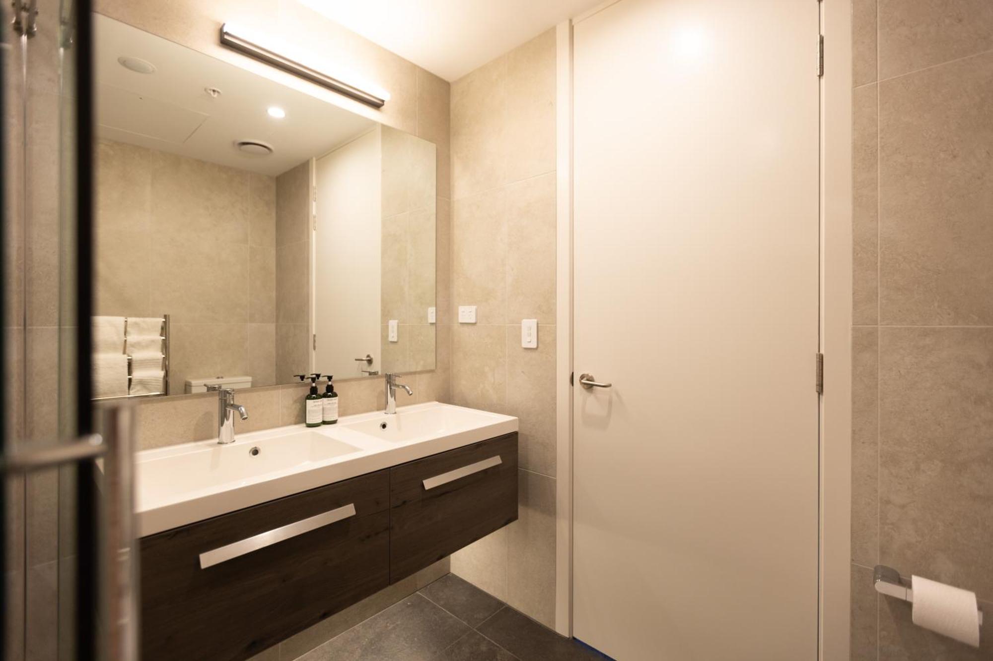 Luxury 2 Bedroom Cbd Apartment With Free Parking クライストチャーチ エクステリア 写真