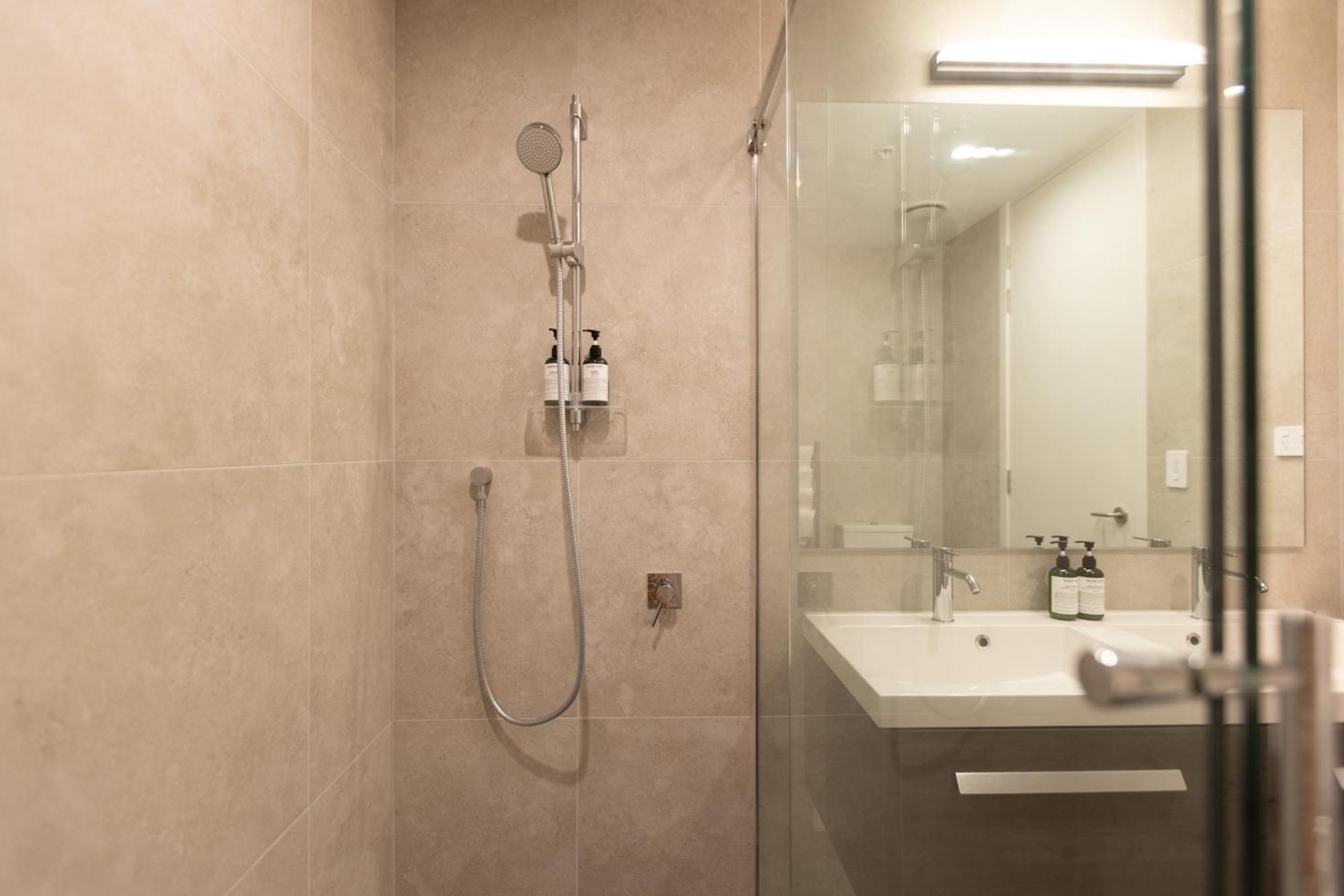 Luxury 2 Bedroom Cbd Apartment With Free Parking クライストチャーチ エクステリア 写真